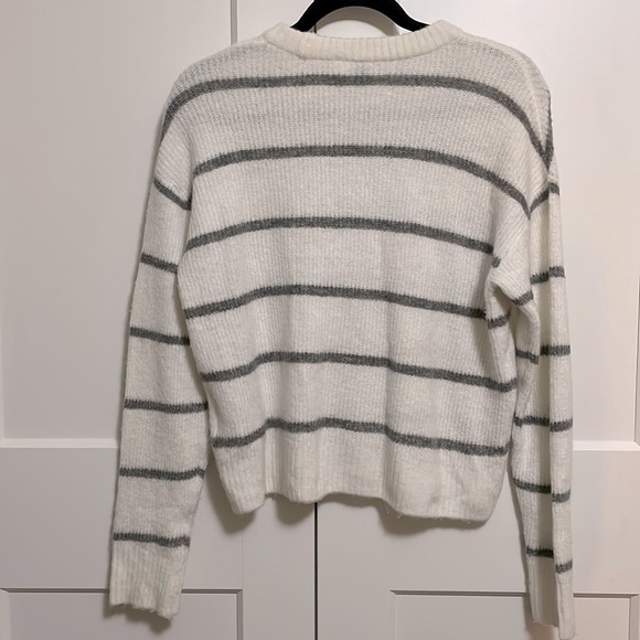 Divided sweater. White with gray stripes. Small. - Picture 3 of 3
